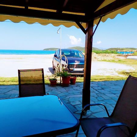 Retro Beach House Néa Péramos Εξωτερικό φωτογραφία
