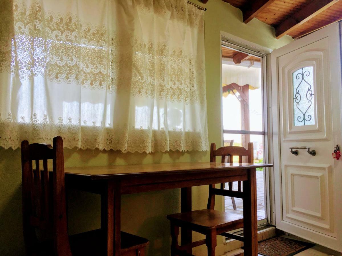 Retro Beach House Néa Péramos Εξωτερικό φωτογραφία